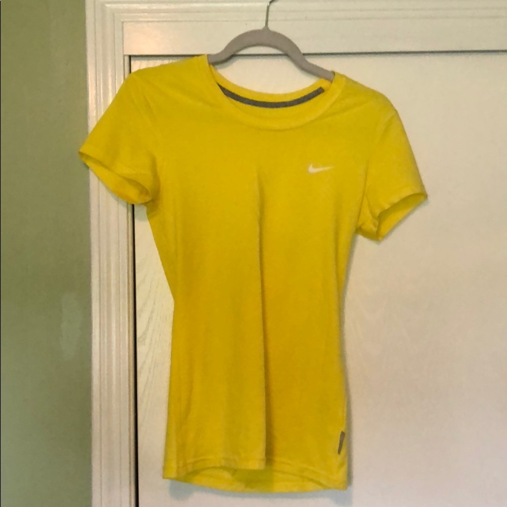 Nike DriFit Tee